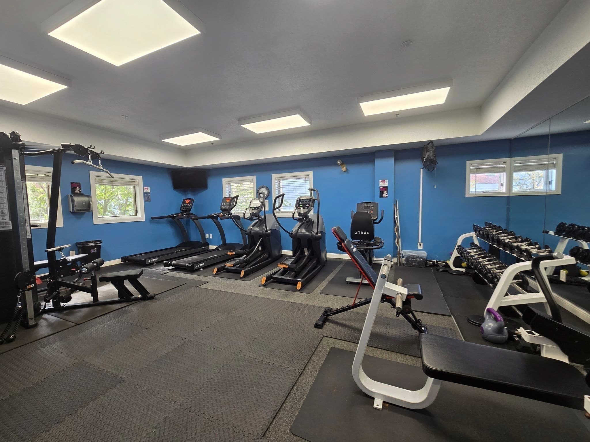 Condominium at 165 Cottage St # 611, Chelsea MA 02150, Chelsea, photo 12 of 16