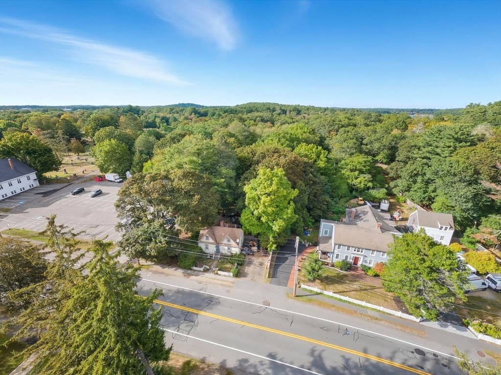 Single Family Residence at 29 Conant Street, Beverly MA 01915, Beverly, photo 6 of 20