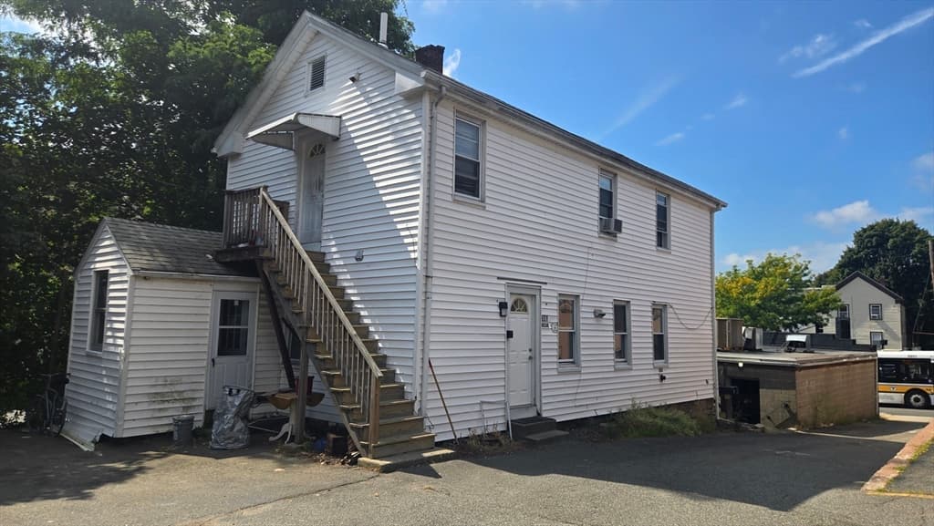 5+ Family - Rooming House at 651 Washington St, Canton MA 02021, Canton, photo 2 of 13