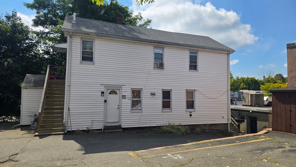 651 Washington St, Canton MA 02021