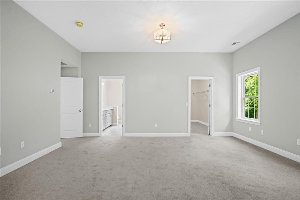 Single Family Residence at 60 Saundersdale Road, Charlton MA 01507, photo 17 of 34