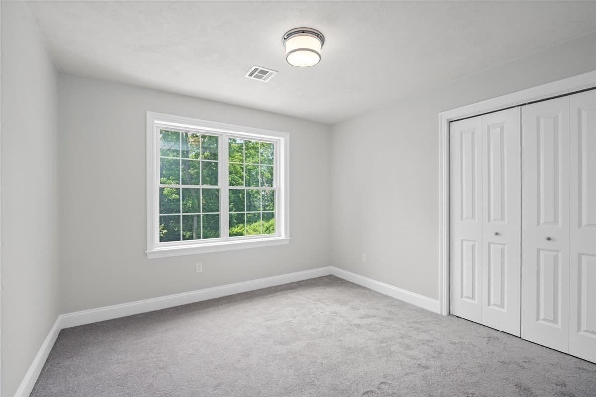 Single Family Residence at 60 Saundersdale Road, Charlton MA 01507, photo 24 of 34