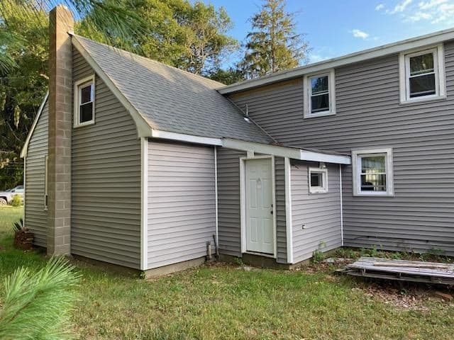 Single Family Residence at 200 Great Neck Rd, Wareham MA 02571, photo 2 of 14