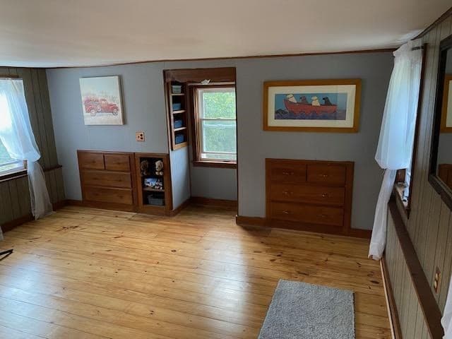Single Family Residence at 200 Great Neck Rd, Wareham MA 02571, photo 9 of 14