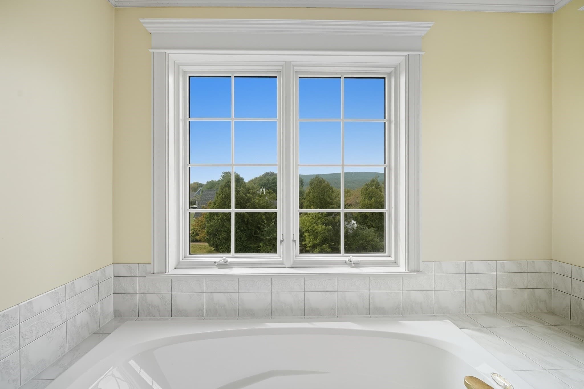 Single Family Residence at 4 Sunrise Cir, South Hadley MA 01075, photo 24 of 42
