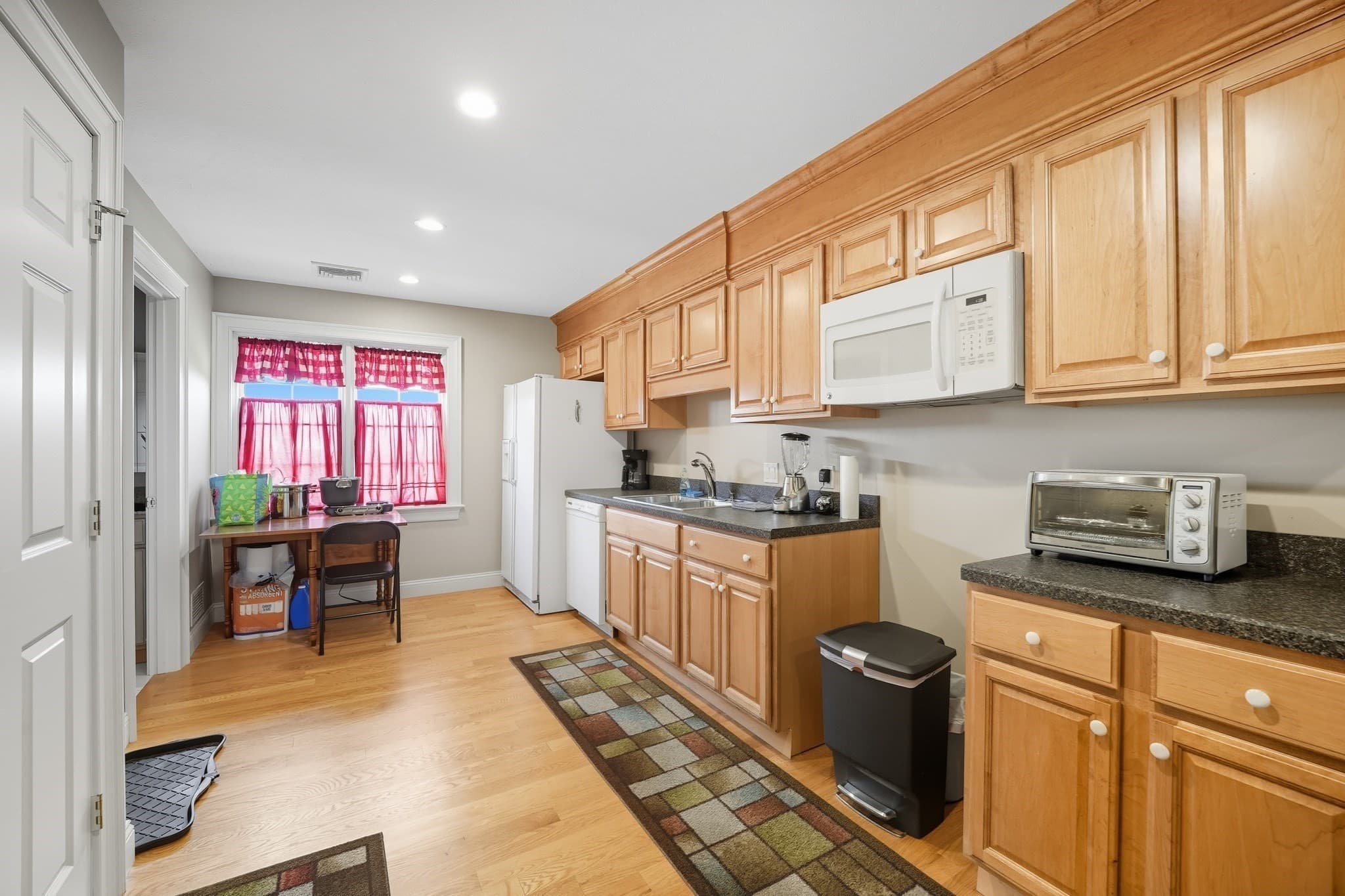 Single Family Residence at 4 Sunrise Cir, South Hadley MA 01075, photo 30 of 42