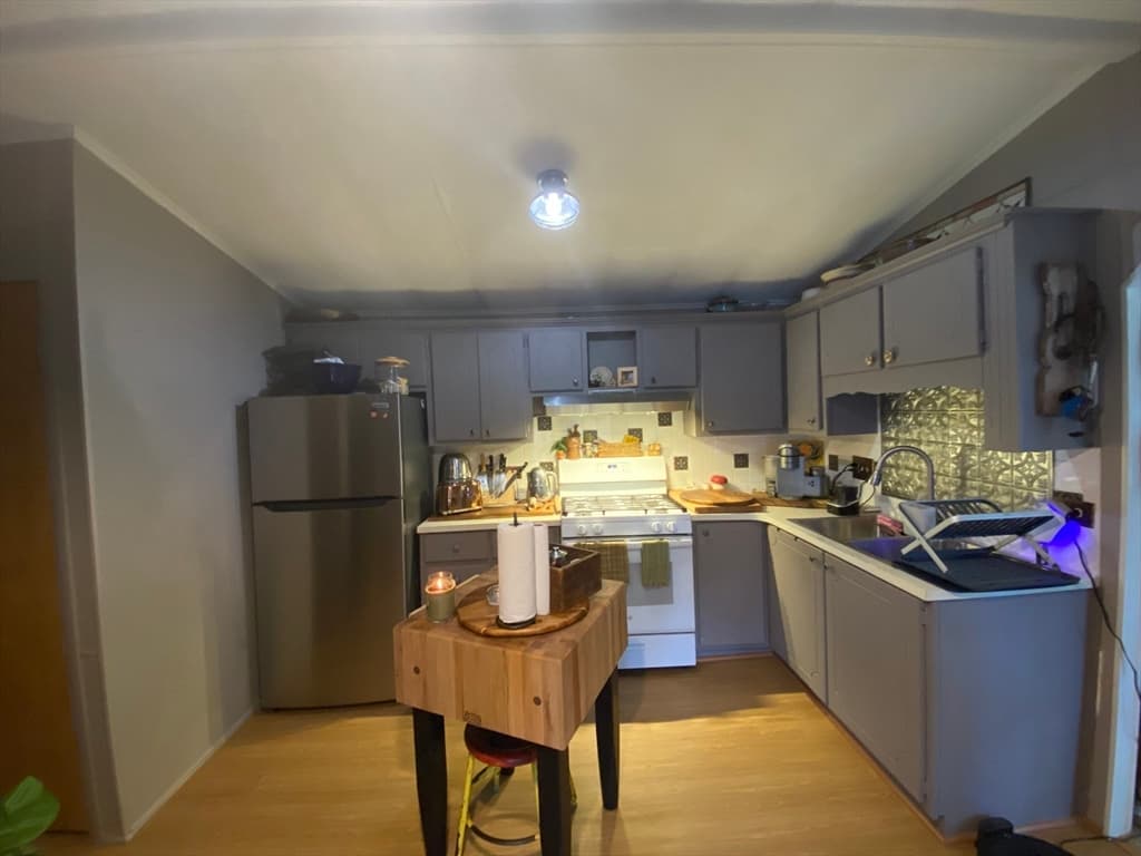 51 Crest Dr, Wareham MA 02576 photo 5