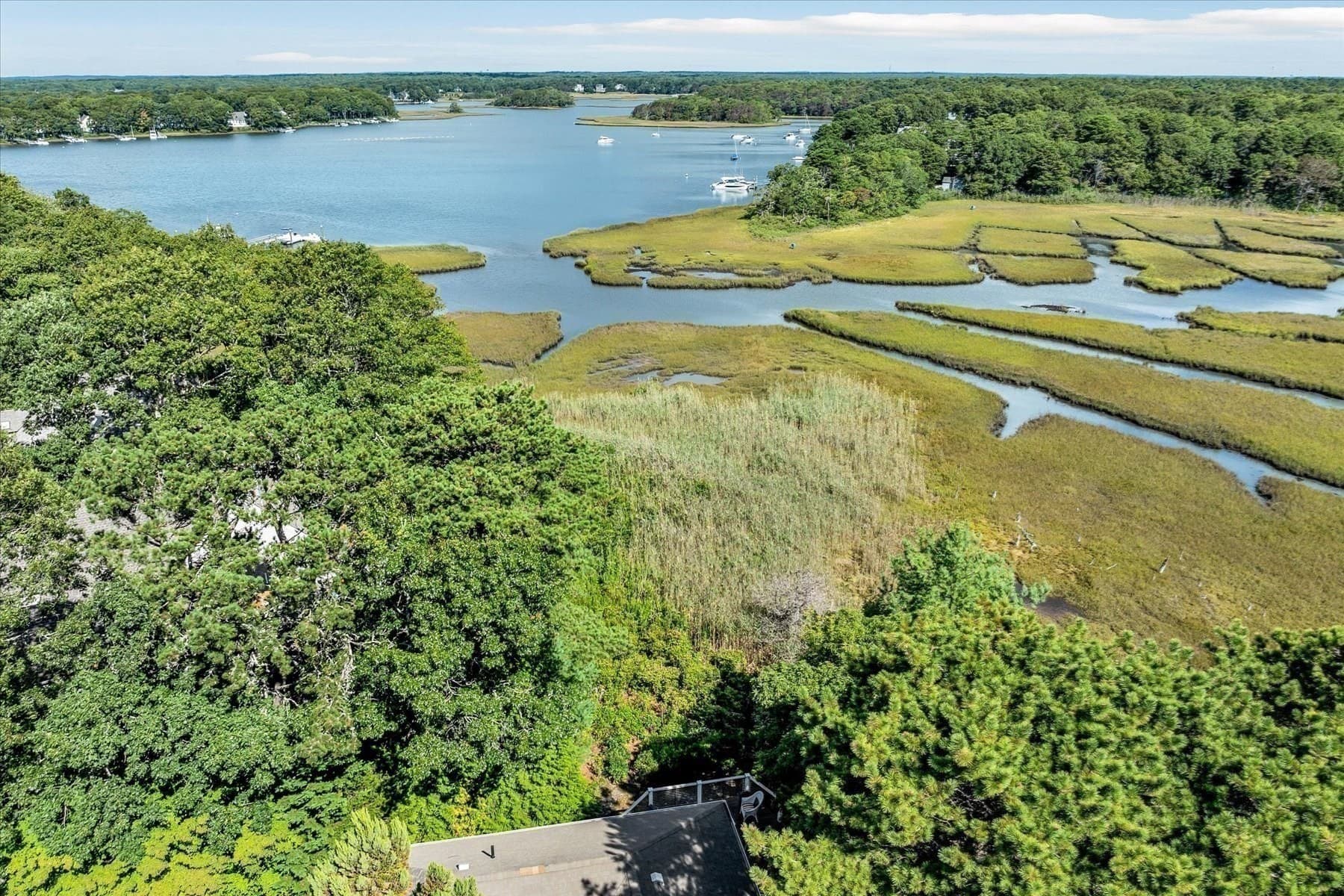 Single Family Residence at 5 Tide Run, Mashpee MA 02649, photo 6 of 42