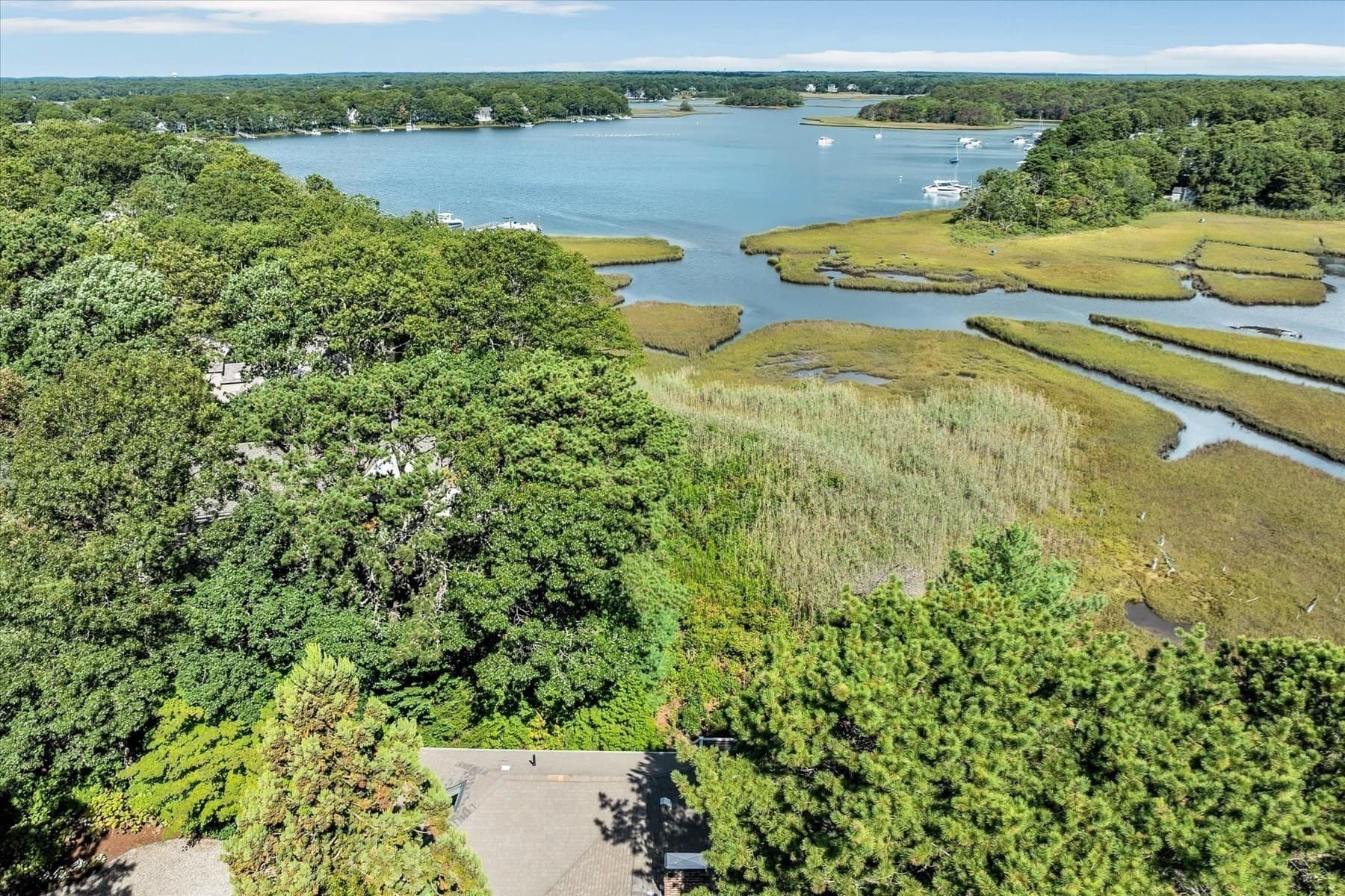 Single Family Residence at 5 Tide Run, Mashpee MA 02649, photo 8 of 42
