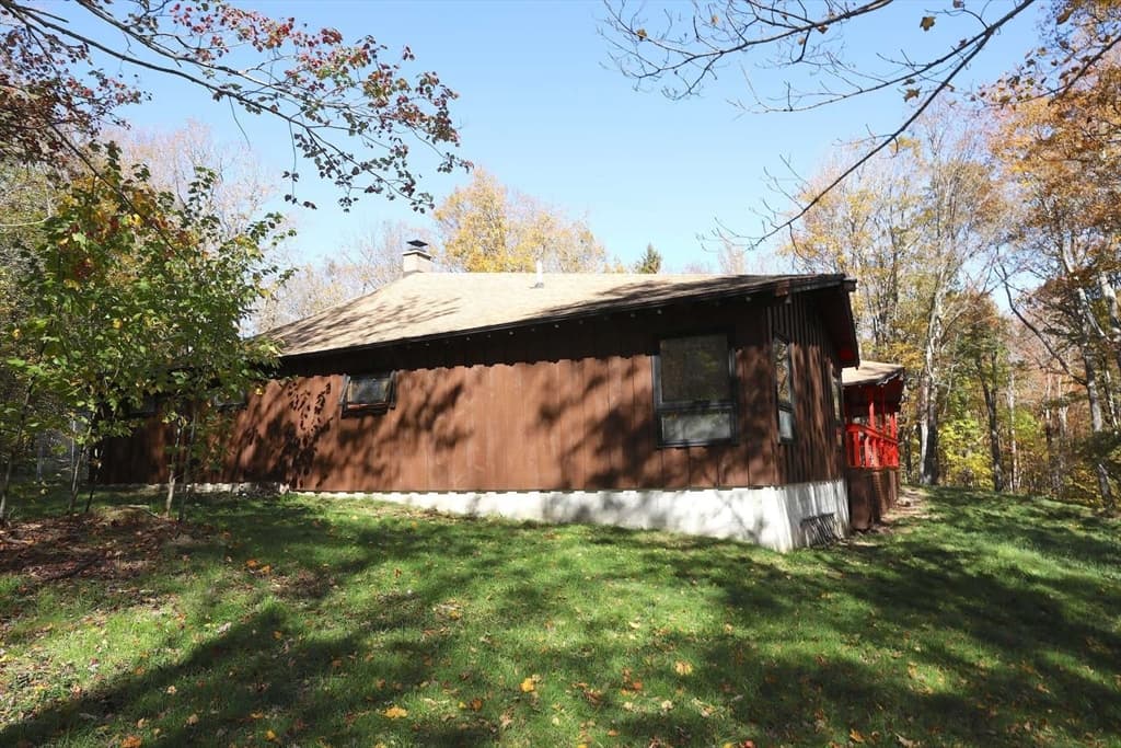 8 Thayer Road, Monroe MA 01350 photo 33