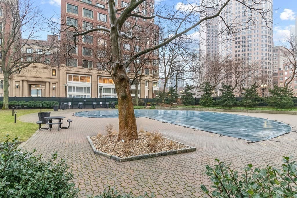 Condominium at 85 East India Row # 9G, Boston MA 02110, photo 17 of 20