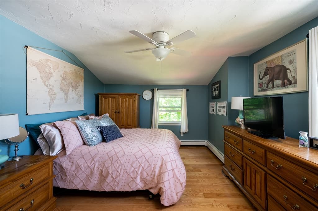 Single Family Residence at 29 Wituwamat Rd, Weymouth MA 02191, photo 27 of 42