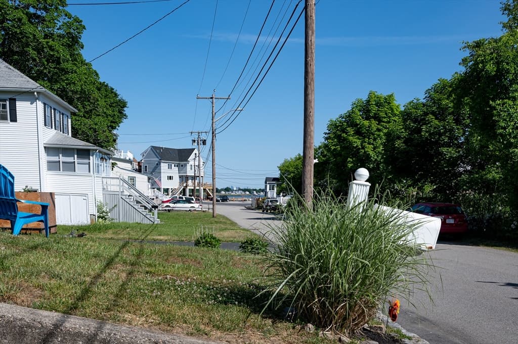 Single Family Residence at 29 Wituwamat Rd, Weymouth MA 02191, photo 6 of 42