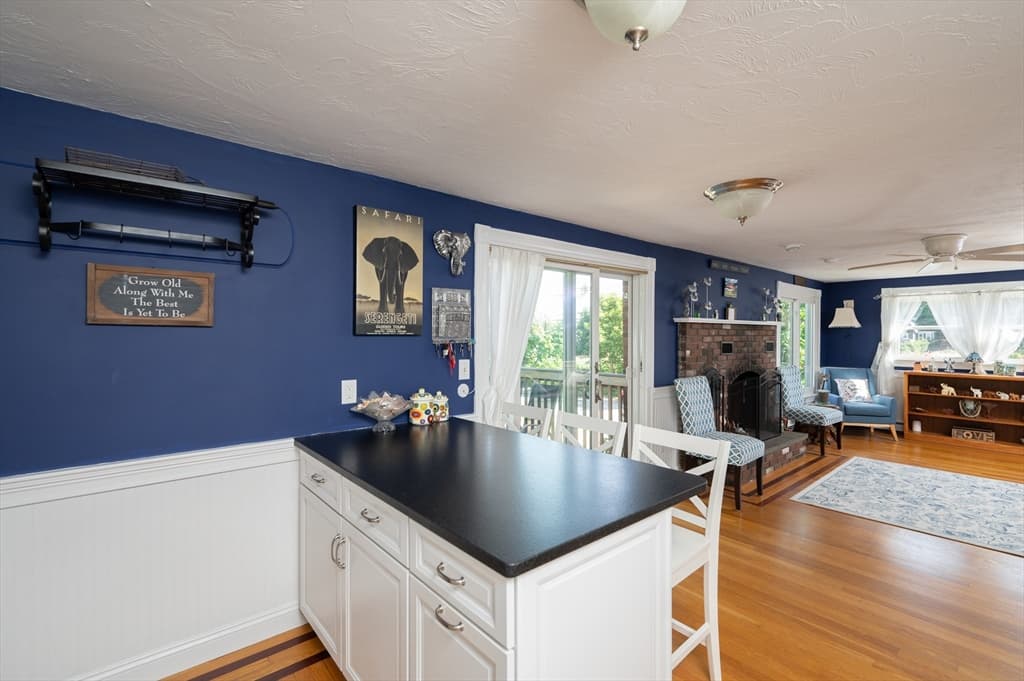 Single Family Residence at 29 Wituwamat Rd, Weymouth MA 02191, photo 16 of 42