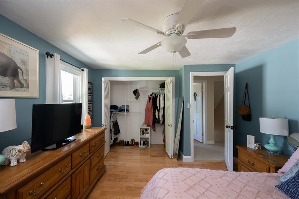 Single Family Residence at 29 Wituwamat Rd, Weymouth MA 02191, photo 28 of 42