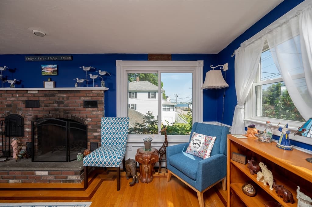 Single Family Residence at 29 Wituwamat Rd, Weymouth MA 02191, photo 9 of 42