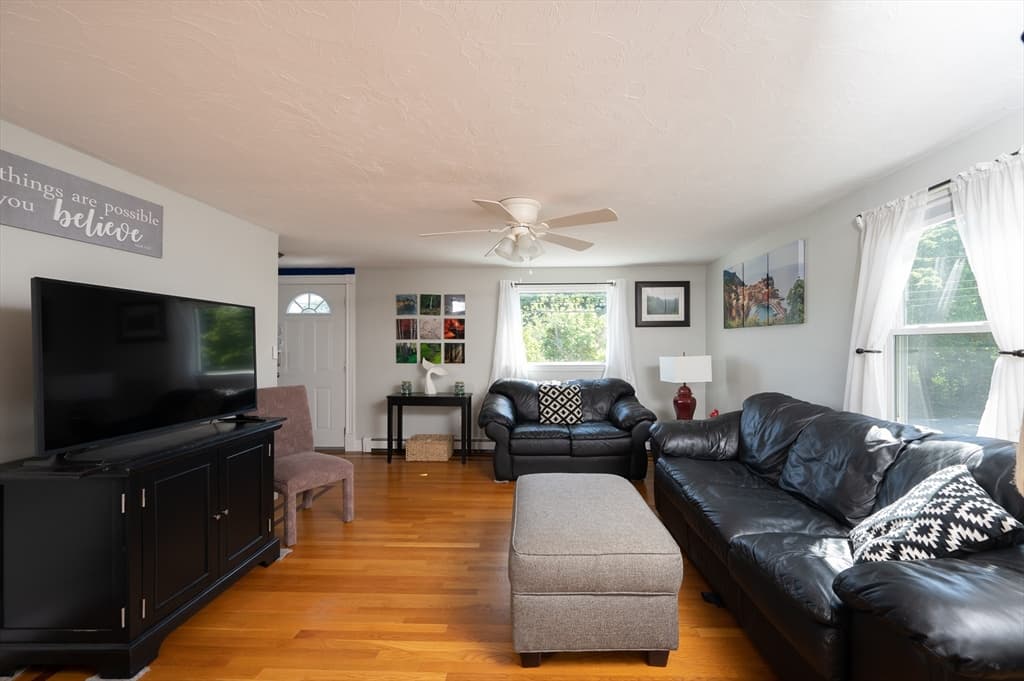 Single Family Residence at 29 Wituwamat Rd, Weymouth MA 02191, photo 19 of 42
