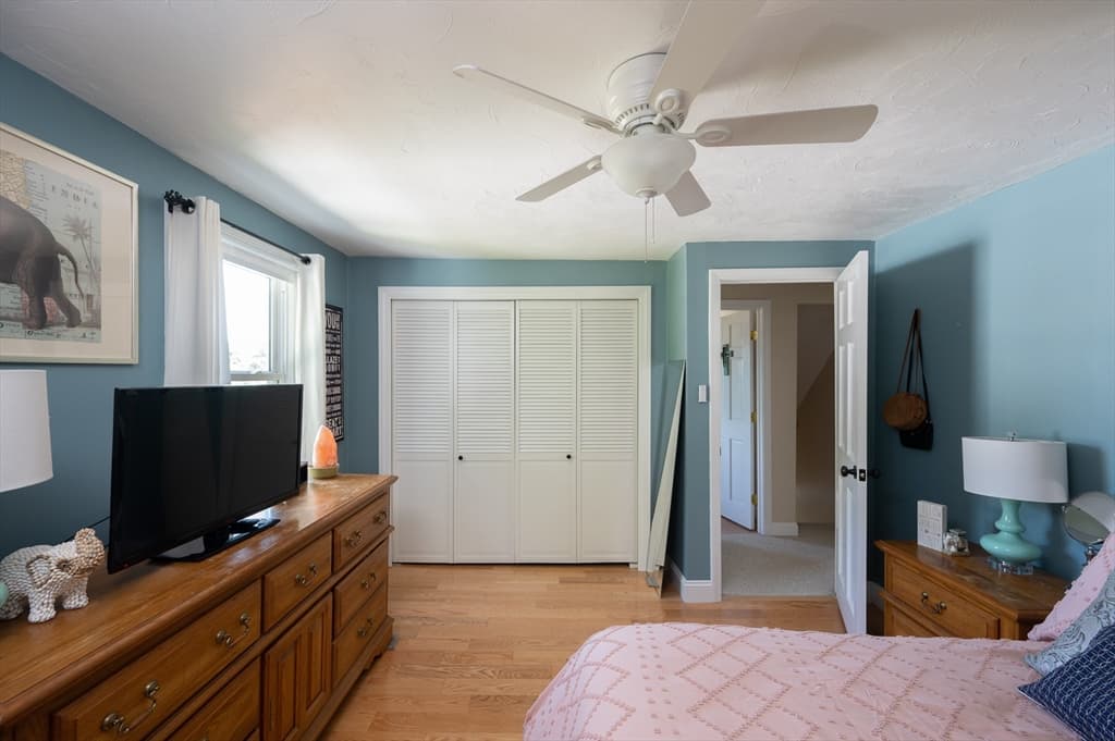 Single Family Residence at 29 Wituwamat Rd, Weymouth MA 02191, photo 29 of 42
