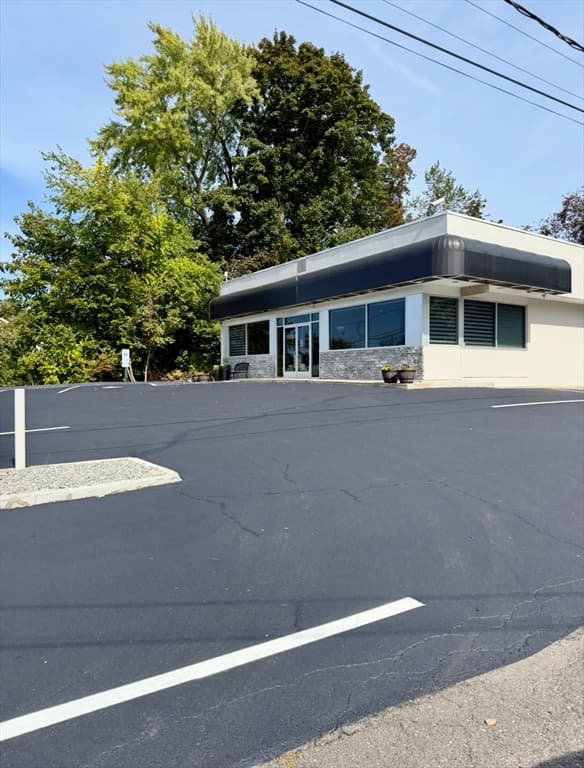 Commercial Sale at 651 Enfield, Enfield CT 06082, photo 2 of 4