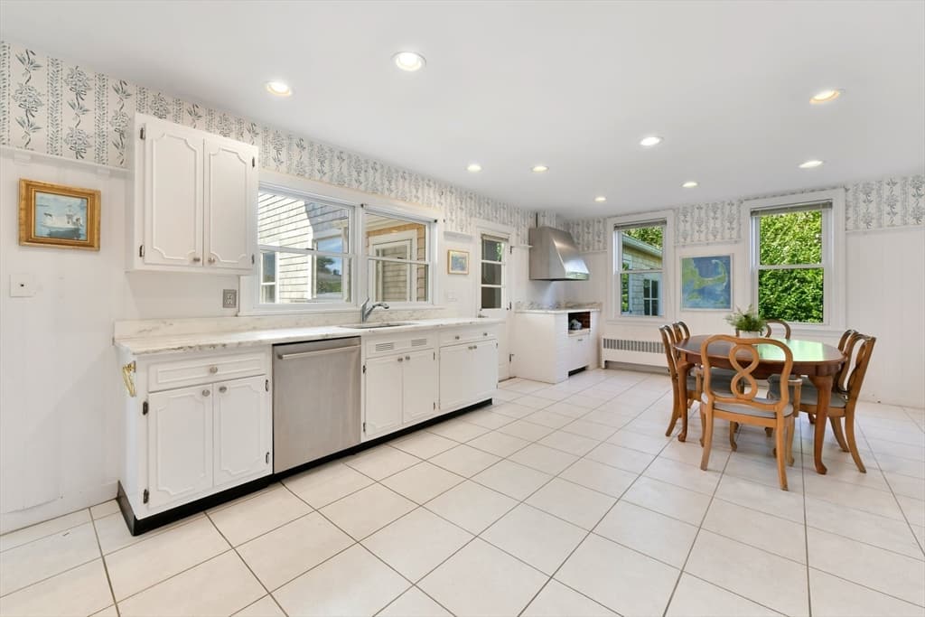 Single Family Residence at 172 Irving Avenue, Barnstable MA 02647, Barnstable, photo 21 of 40