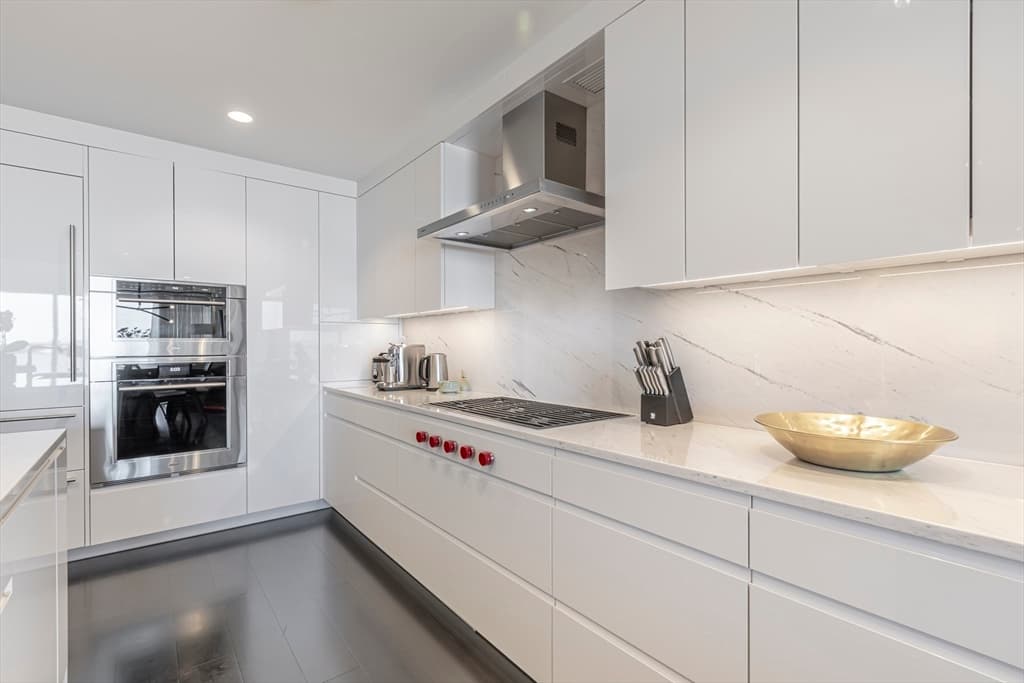 Condominium at 150 Seaport Blvd # 6D, Boston MA 02210, photo 12 of 30