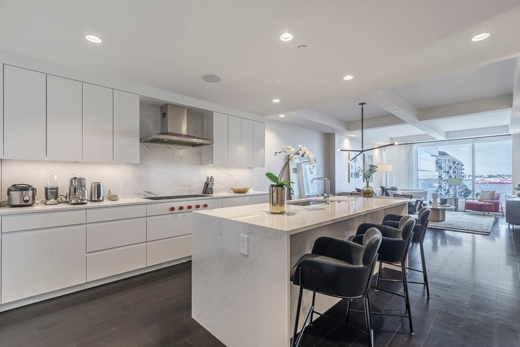 Condominium at 150 Seaport Blvd # 6D, Boston MA 02210, photo 3 of 30