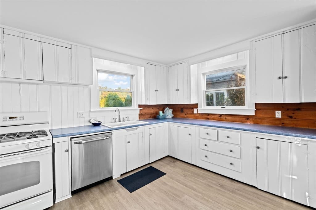 133 Phillips Rd, Bourne MA 02562 photo 11