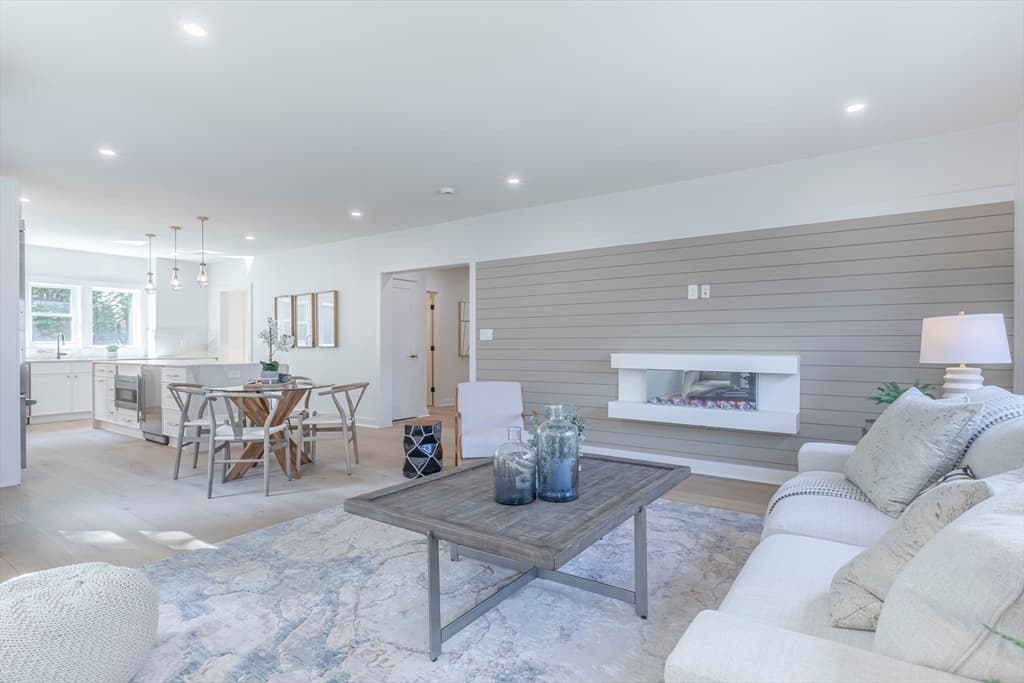 84 Winthrop Rd, Brookline MA 02445