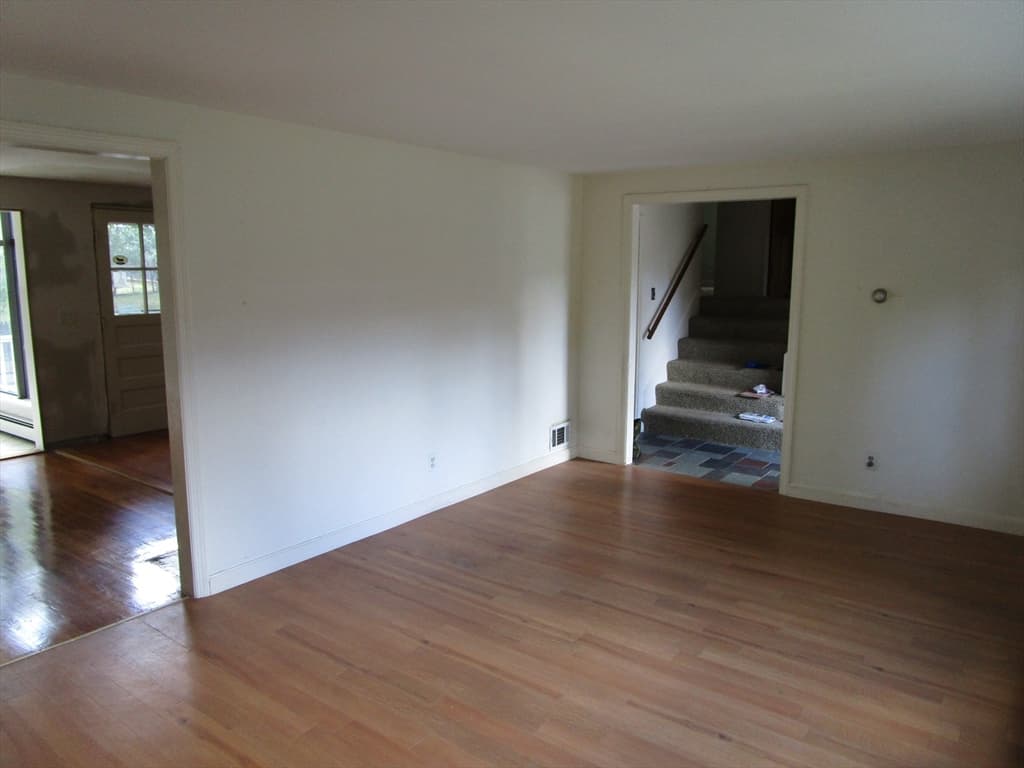 Single Family Residence at 16 Munroe Ave, Reading MA 01867, photo 3 of 42