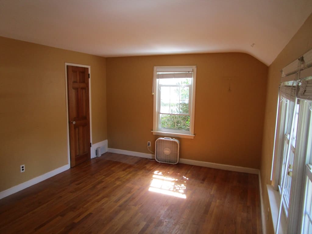 Single Family Residence at 16 Munroe Ave, Reading MA 01867, photo 9 of 42