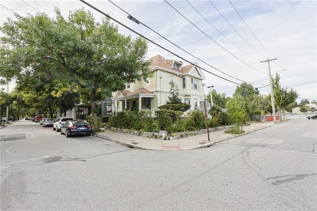 Single Family Residence at 61 Whitmarsh Street, Providence RI 02907, photo 5 of 42