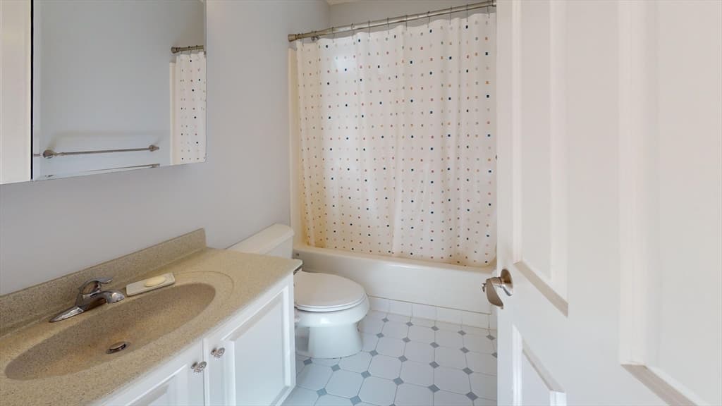 Condominium at 4 Charlesgate East # 107, Boston MA 02115, photo 8 of 23