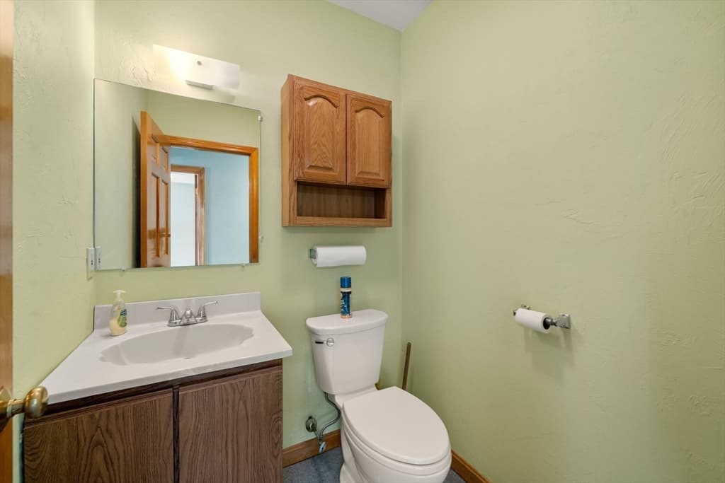 Commercial Sale at 4 Barlows Landing Rd # 15, Bourne MA 02559, photo 15 of 16