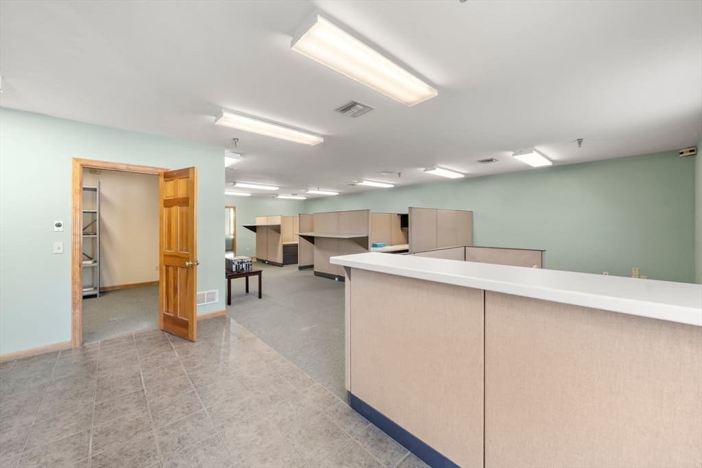 Commercial Sale at 4 Barlows Landing Rd # 16, Bourne MA 02559, photo 6 of 17
