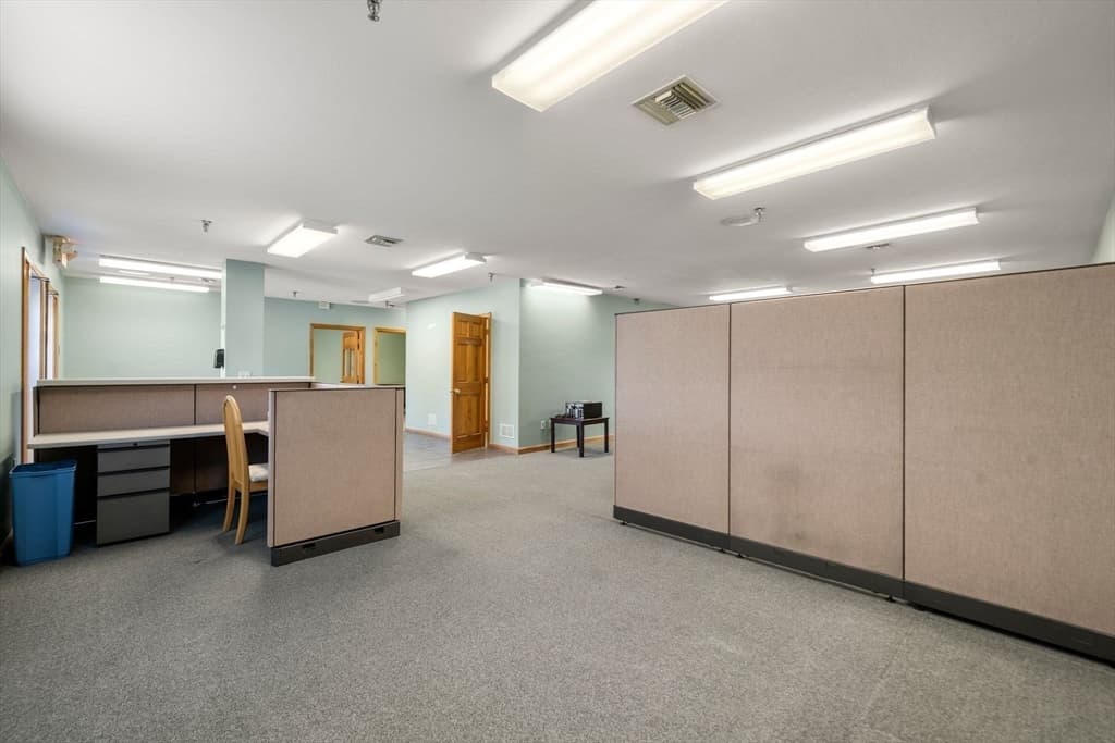 Commercial Sale at 4 Barlows Landing Rd # 16, Bourne MA 02559, photo 8 of 17