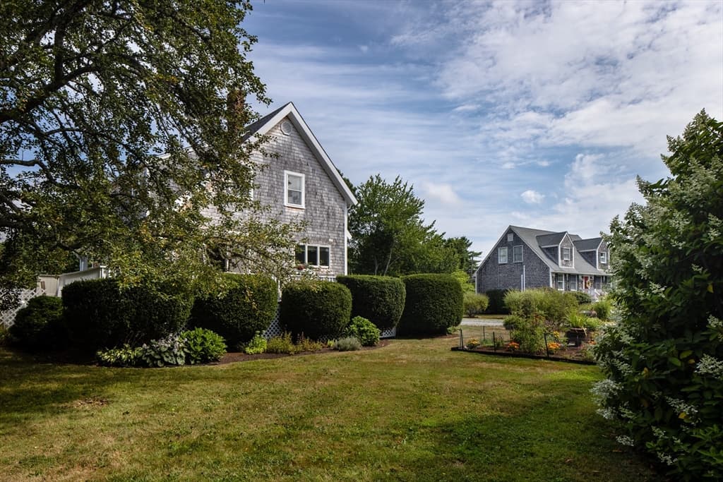 Single Family Residence at 4 Blackhall Ct, Marion MA 02738, Marion, photo 36 of 42