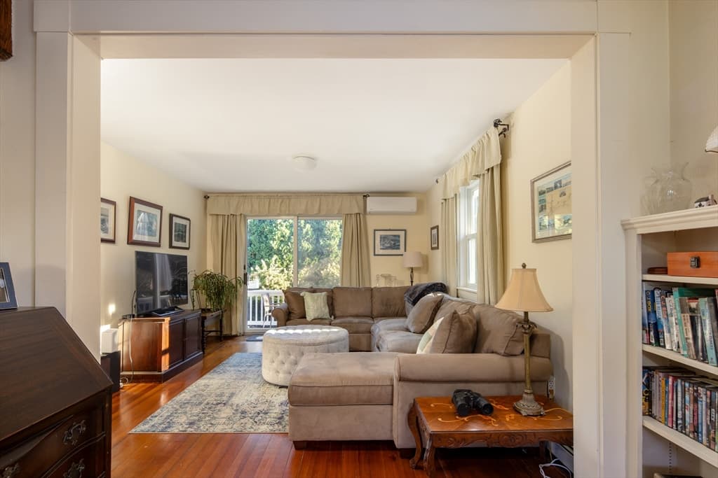 Single Family Residence at 4 Blackhall Ct, Marion MA 02738, Marion, photo 21 of 42