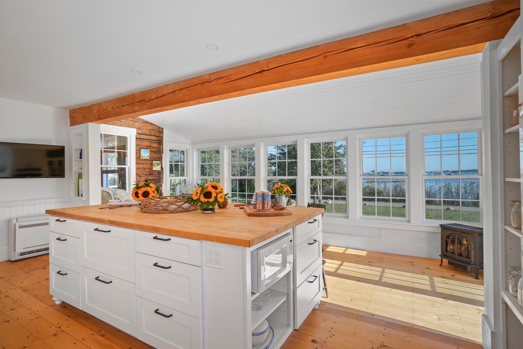 Single Family Residence at 187 Lagoon Pond Road, Tisbury MA 02575, photo 7 of 27