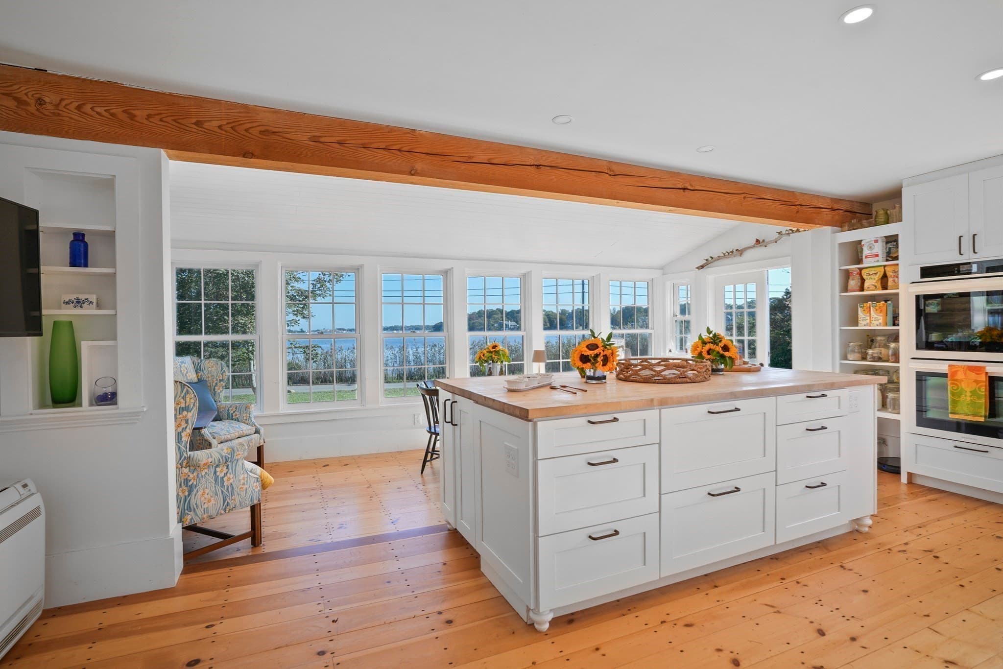 Single Family Residence at 187 Lagoon Pond Road, Tisbury MA 02575, photo 5 of 27