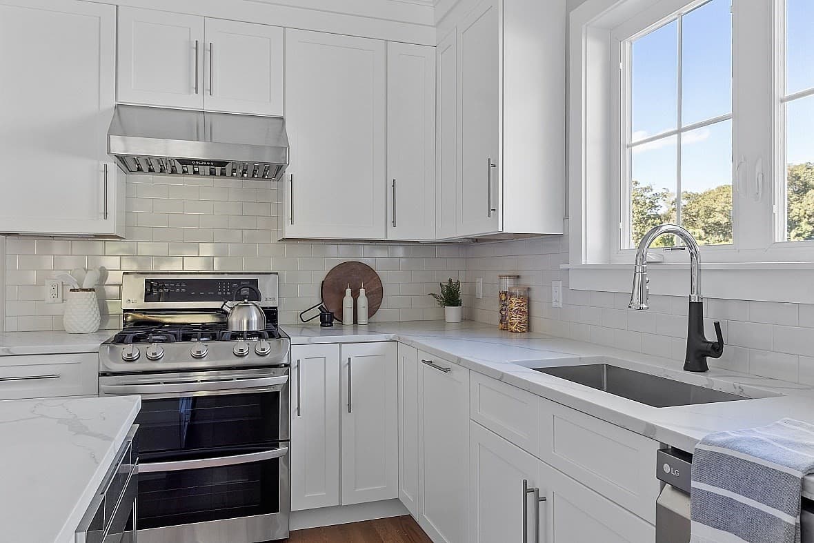 Condominium at 5 Conifer Circle # 28, Shrewsbury MA 01545, photo 9 of 17