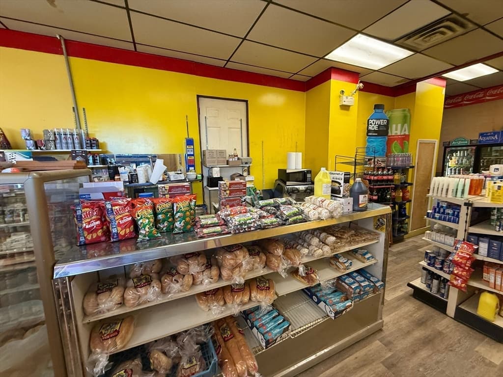 208 Snell St, Fall River MA 02721 photo 13