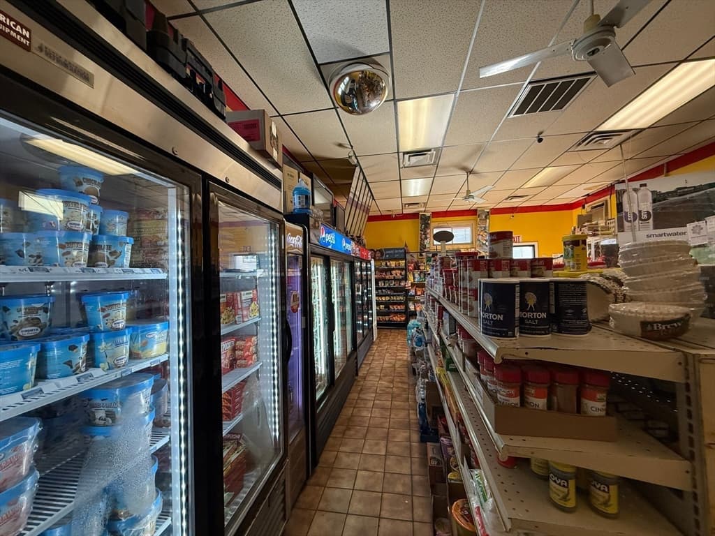 208 Snell St, Fall River MA 02721 photo 11
