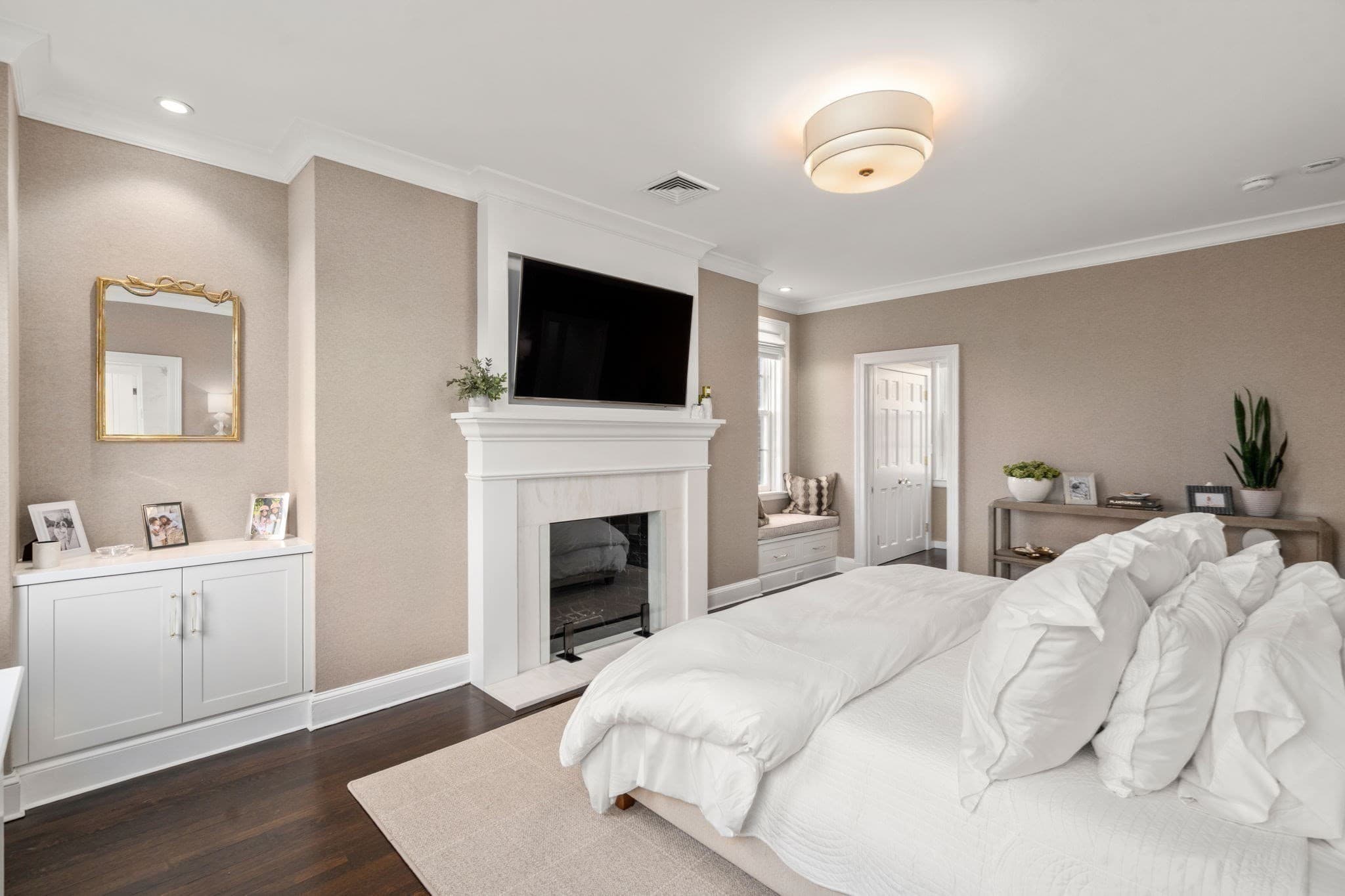 Condominium at 65 Commonwealth Ave # 8B, Boston MA 02116, photo 19 of 40