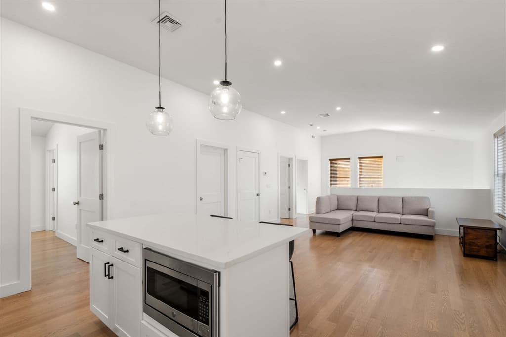 Condominium at 43-45 Wellington St # 3, Waltham MA 02451, photo 11 of 36