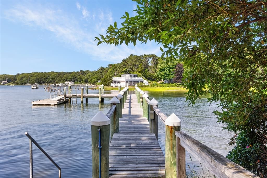 168 Garrison Ln, Barnstable MA 02655 photo 9