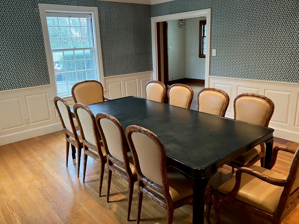 Single Family Residence at 3 Glenoe Rd, Brookline MA 02467, photo 2 of 12