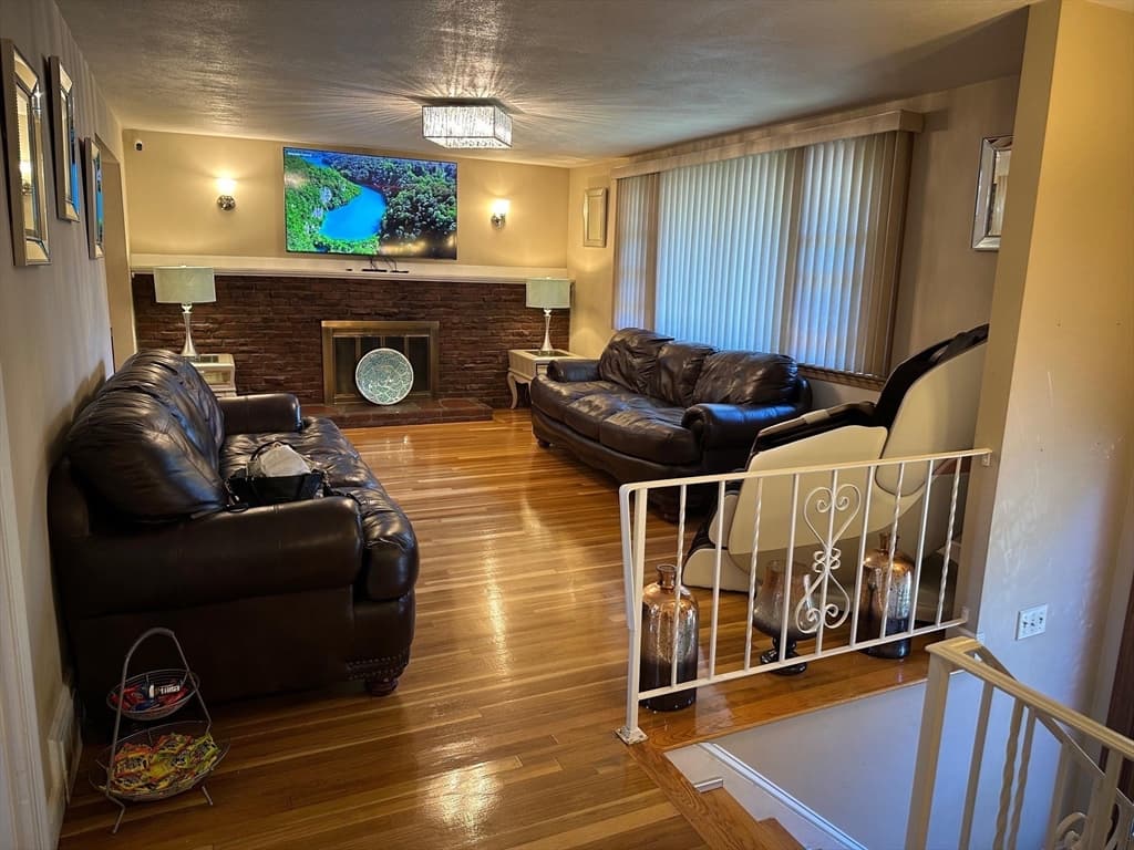 Single Family Residence at 223 Robert Rd, Dedham MA 02026, photo 3 of 18