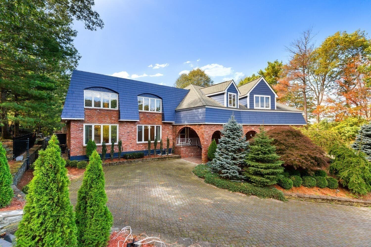 Single Family Residence at 227 Walnut Street, Saugus MA 01906, Saugus, photo 2 of 41