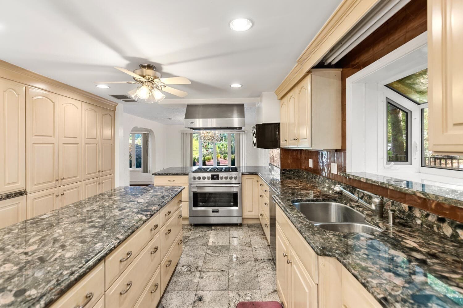 Single Family Residence at 227 Walnut Street, Saugus MA 01906, Saugus, photo 11 of 41