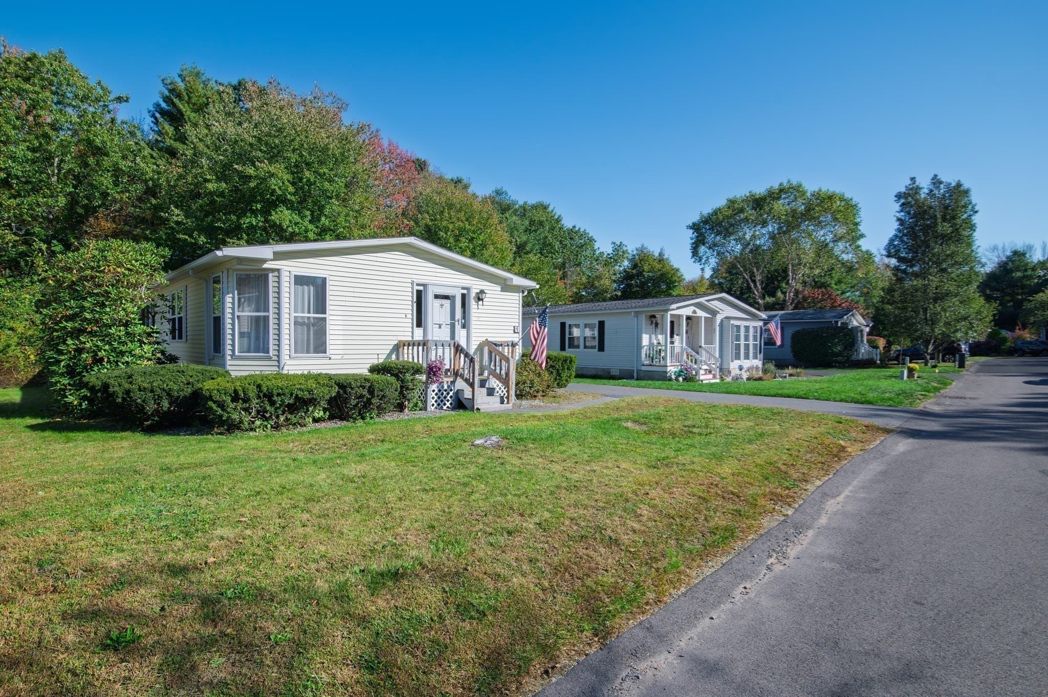 Mobile Home at 1 Canterbury Lane, Rockland MA 02370, photo 19 of 20